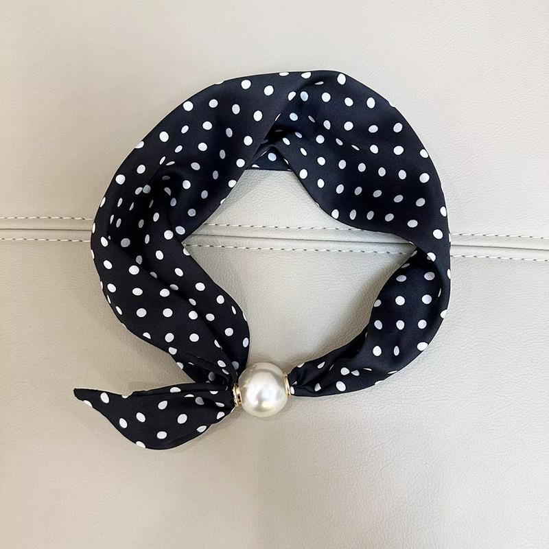 Summer 2025 Pearl Magnetic Buckle Scarf: Versatile, Decorative, Breathable Neck Warmer