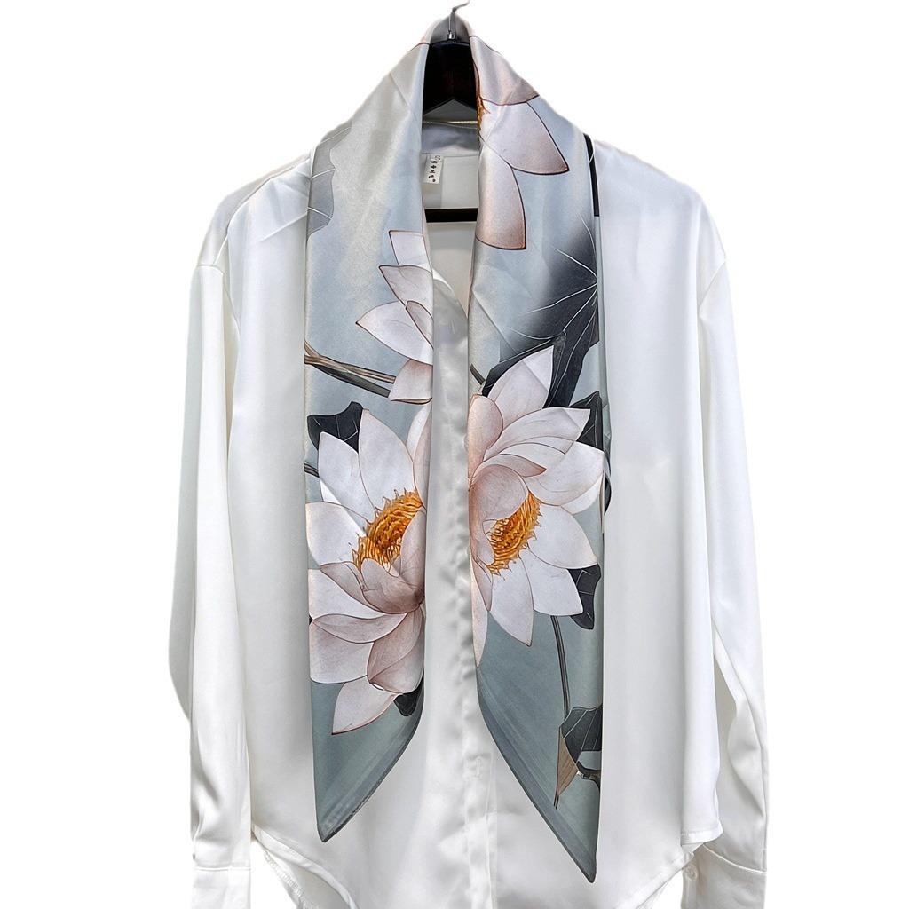 Chinese Style 100% Mulberry Silk Plain Crepe Satin Square Scarf, National Style Flower Art Style Silk Scarf, Suitable For Giving Elders Gifts