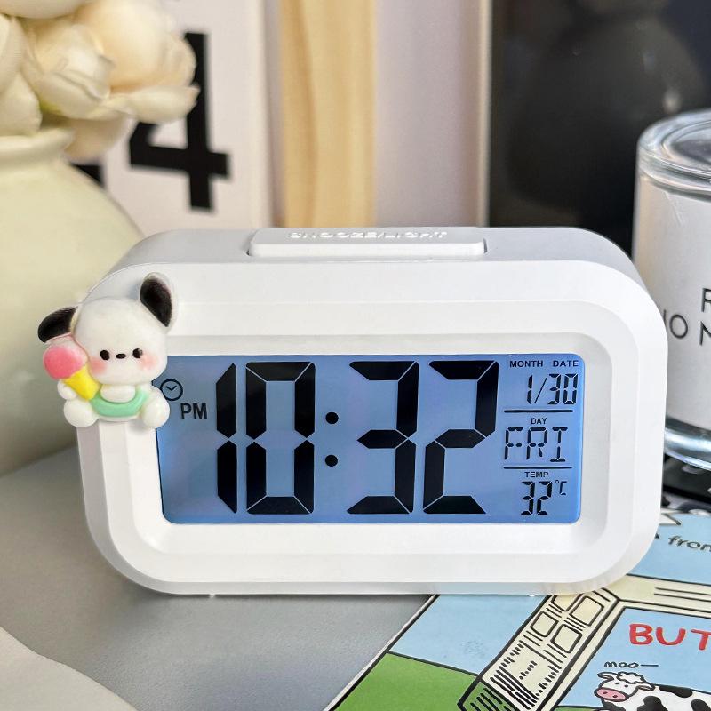 Luminous Cute Beaver Alarm Clock - Multifunctional Silent Desktop Clock with Timer for Dorms and Bedside.
