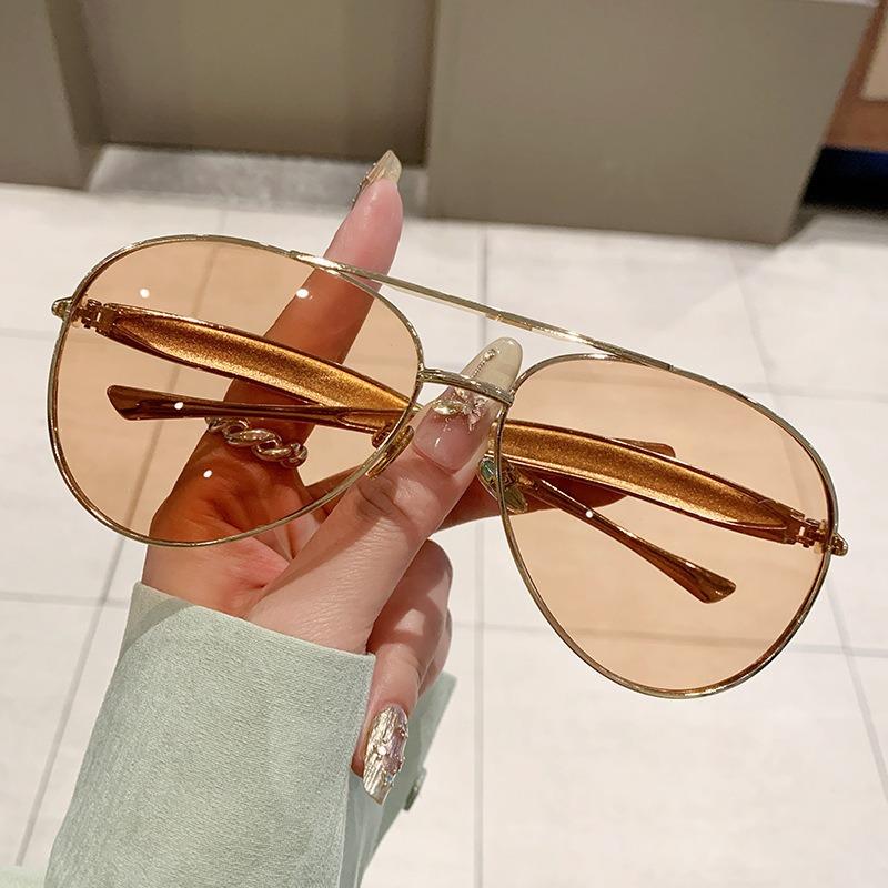 

Oversized Aviator Sunglasses For Women 70s Retro 2025 Metal Shades with Gold Streamline Arms