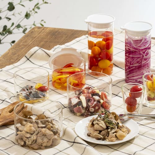 HARIO Vinegars Pickle Pot, 700ml, Pickle Storage Container, White, Made in Japan, VPP-700-W