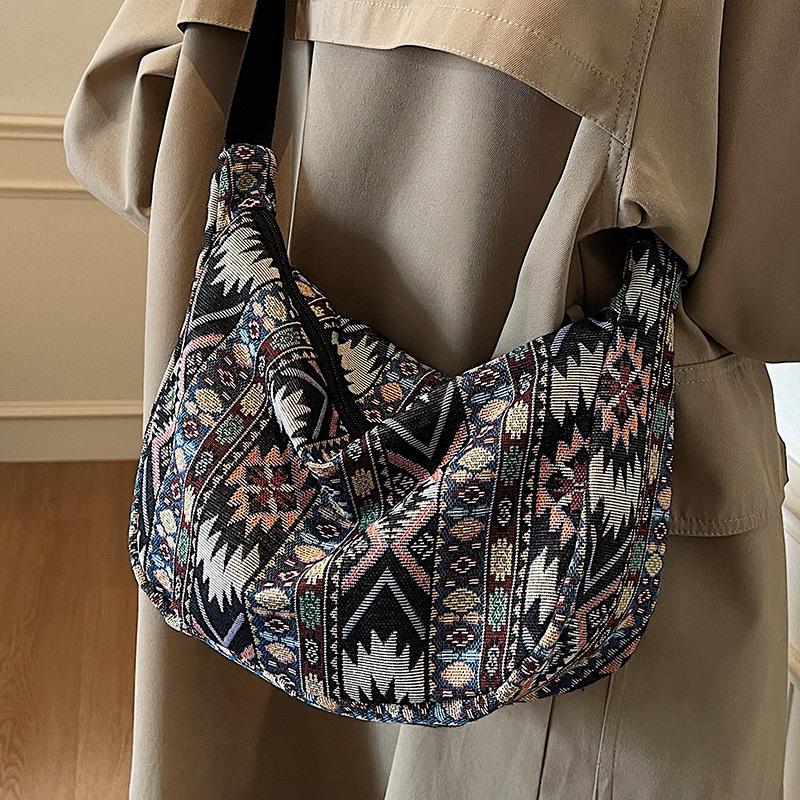Large Capacity Ethnic Style Dumpling Bag Women's New Trendy Fashion Crossbody Bag Women Ins Niche Shoulder Bag Women