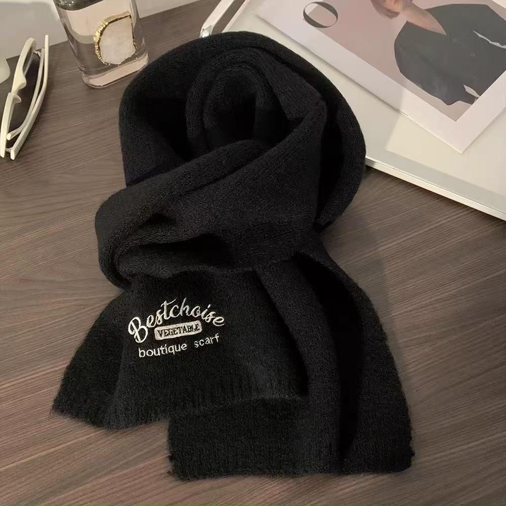Internet Celebrity Knitted Love Scarf Female Autumn and Winter Black and White Plaid Soft Student Cute Thickened Scarf Couple