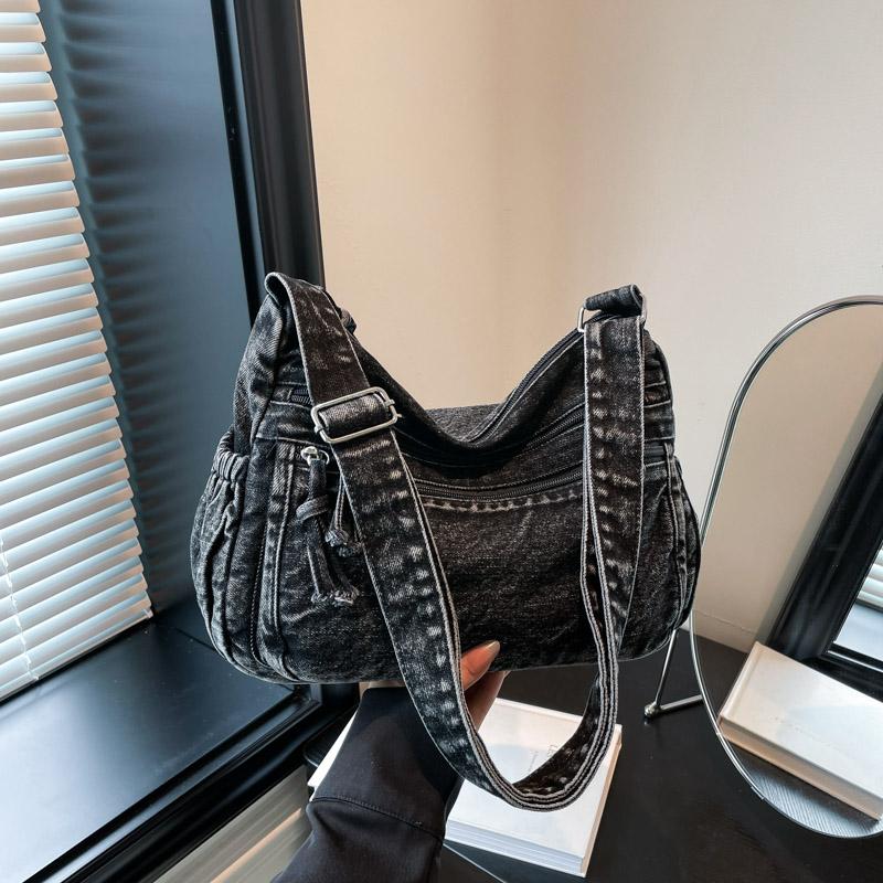 Vintage Style Denim Shoulder Bag for Women, Retro Blue Jean Crossbody Handbag, Cute Grunge Alt Gift for Teen Girls, for School