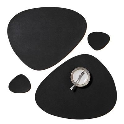 Inyahome Pack of 2 Oval Round Triangle Faux Leather Placemats and Coasters Sets Black Elegant Table Mats Pad for Parties Kitchen