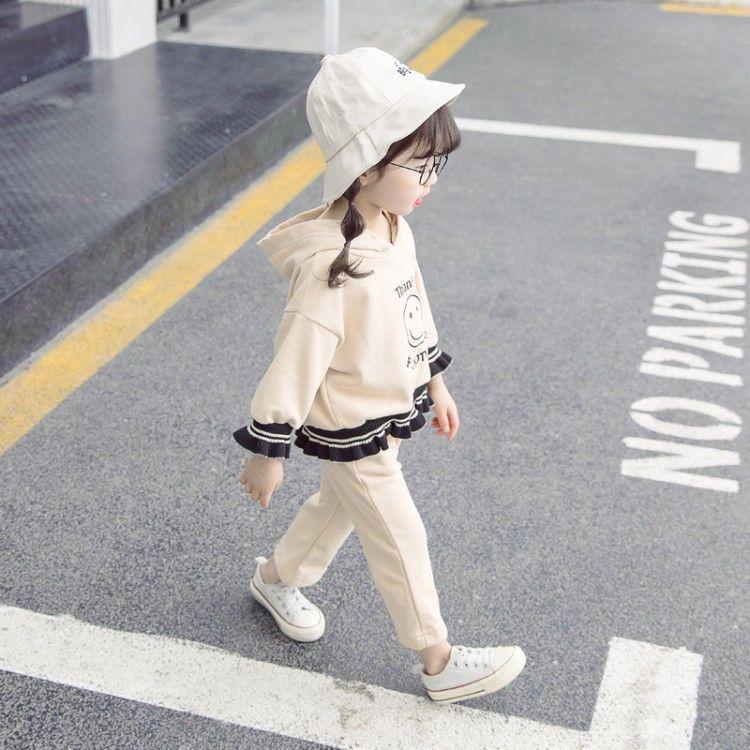 Stylová dvoudílná sportovní souprava s dlouhým rukávem pro holčičky na jaro a podzim 2025