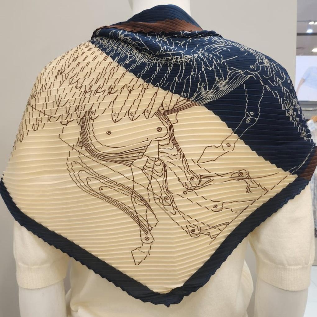 Vestibelly Pleated Dye Scarf BH-A20040