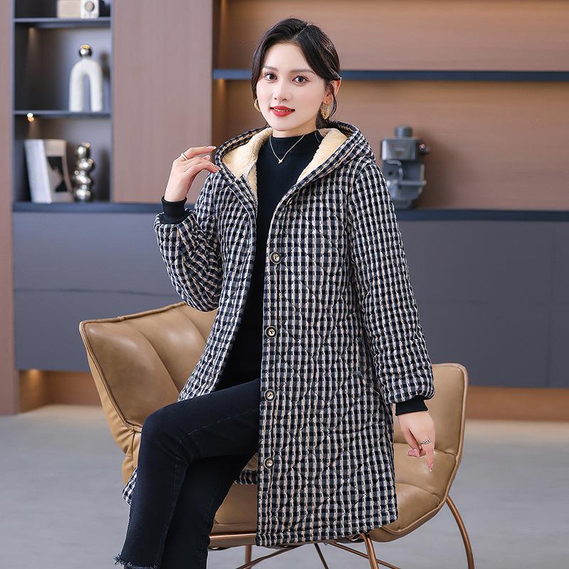 Mom's Stylish Mid-Length Winter Coat with Fleece Lining - Thickened and Warm for Middle-Aged & Elderly