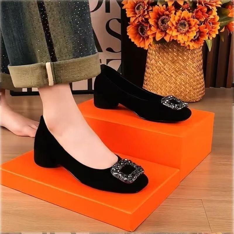 Low-heeled square-head rhinestone casual single shoes women's new autumn black light mouth temperament thick-heeled commuting shoes