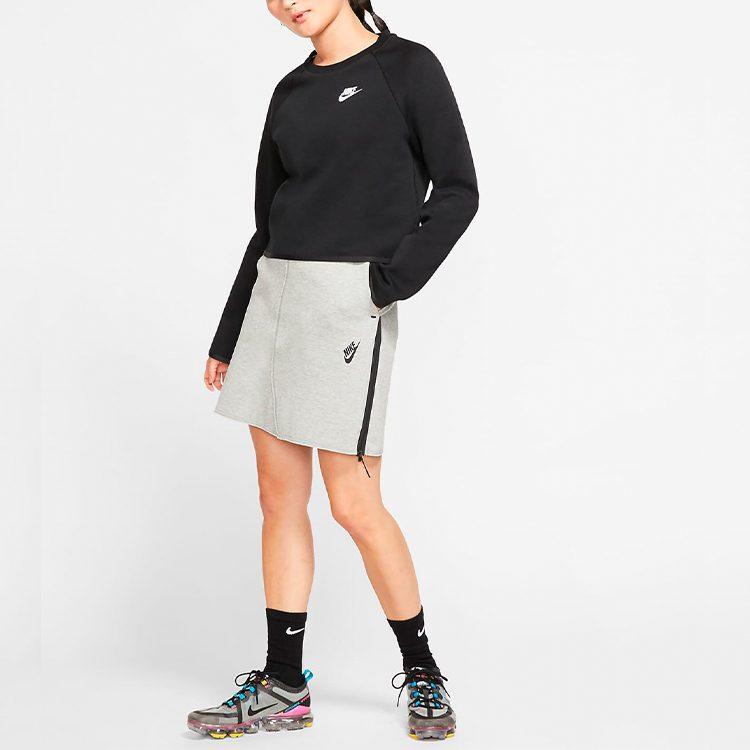 Nike Sweatshirts Women's Black Crew Neck Moderate Regular BV3452-010