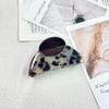 1Pc Elegant Vintage French Hair Clip Two-Tone with Wood Grain & Marbled Design Perfect for Casual Daily Dressing Cute Hair Clips