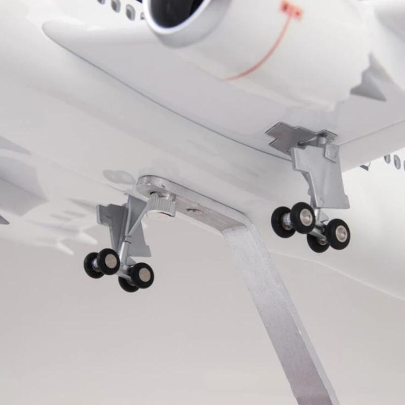 Plastic Resin Model B787 Scale 1:130 Plane Models Japan Airlines Display Diecast Airplanes Decoration with LED Light(Touch or