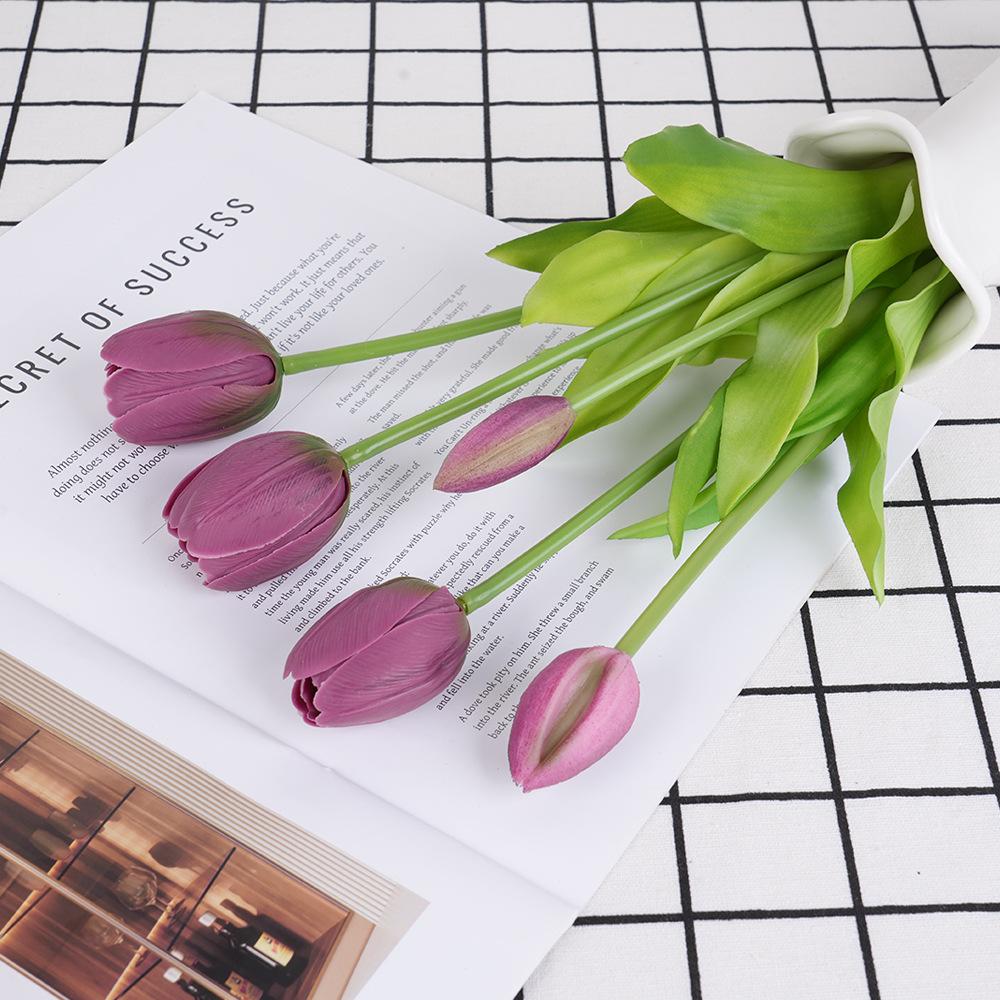 

Имитация Мягкая Резина 5-Головый Тюльпан Высококачественное Украшение Декоративный Цветок, Искусственный ПУ Латекс Увлажняющий Цветок Тюльпана темно-фиолетового