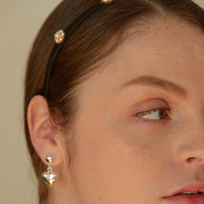 L’OMBRILLANT Adele Fleur Pearl Hairband