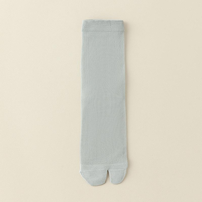 Silk-silk Two-toed Summer Children's Lightweight Sports Odor-resistant Breathable Stack Socks with Separate Toes, Ankle-length Socks for The Feet.