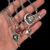 5er Set Gothic Punk Stern Mond Sonne Herz Totenkopf Schwert Herz Anhänger Halskette für Männer Frauen Freunde Halloween Schmucksets Geschenke