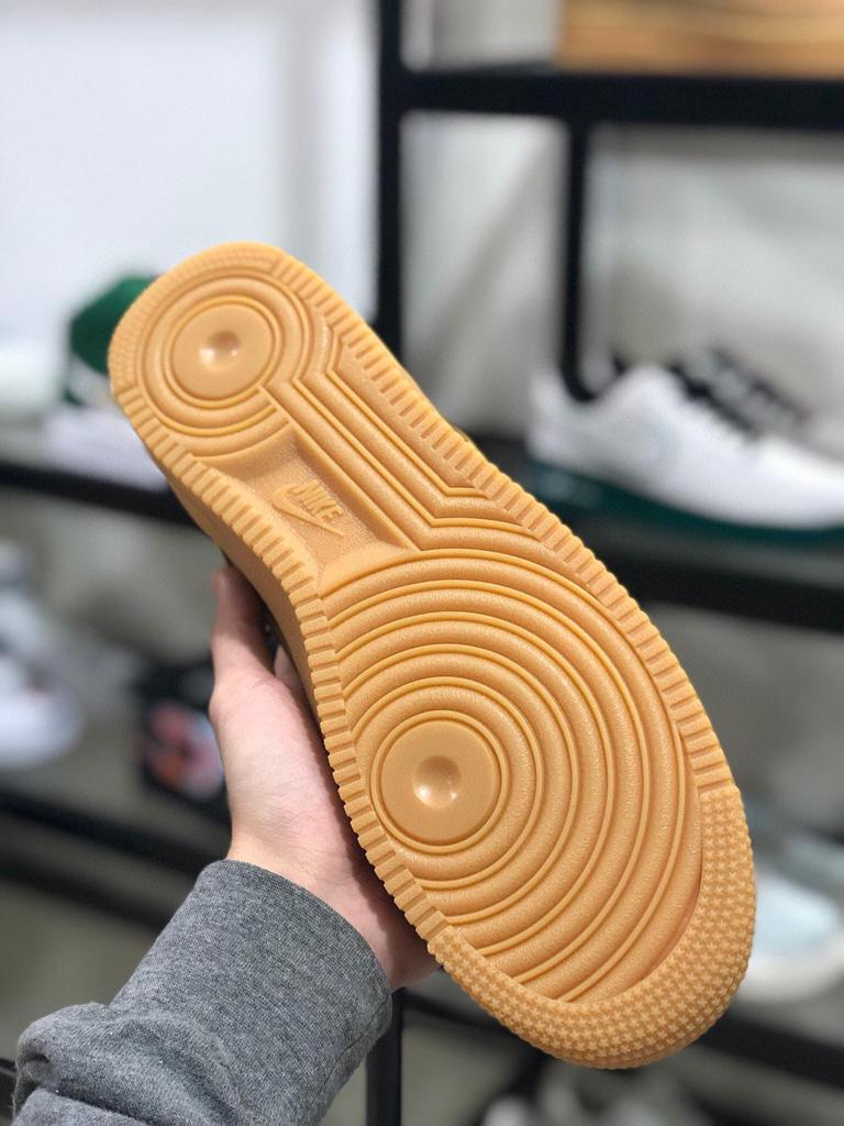 Scarpe Casual Air Force 1 in Vera Pelle Scamosciata Colore Grano con Ammortizzatore ad Aria Integrato per Uomo e Donna - Stile Autunno/Inverno