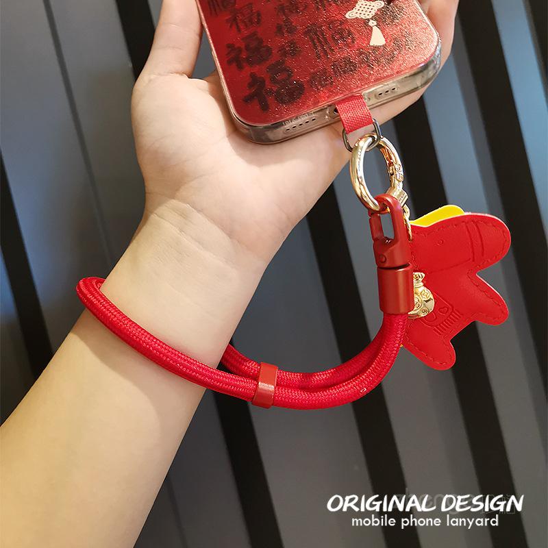 Premium Rotating Buckle Phone Lanyard: Short, Stylish, Adjustable Wrist Strap for Outdoor Use