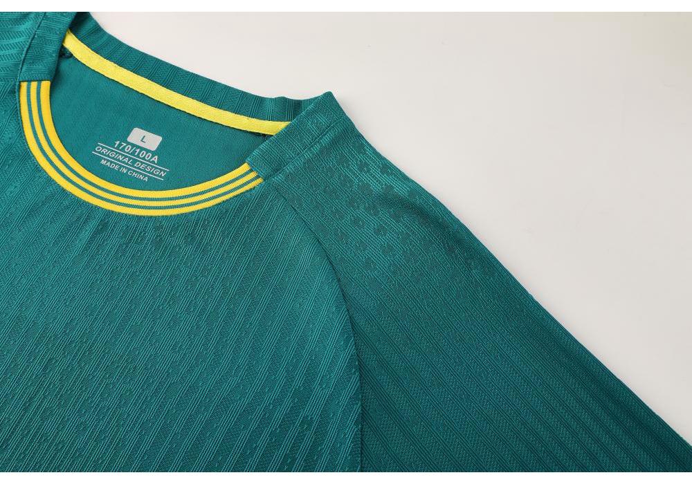 Breathable Sweat-Wicking Football Kit: Personalized Adult & Child Jersey Set for Match & Training