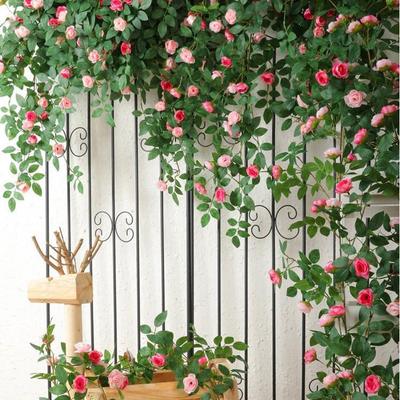 Decorazione da Appendere a Parete con Fiori Artificiali di Vite di Rosa Premium