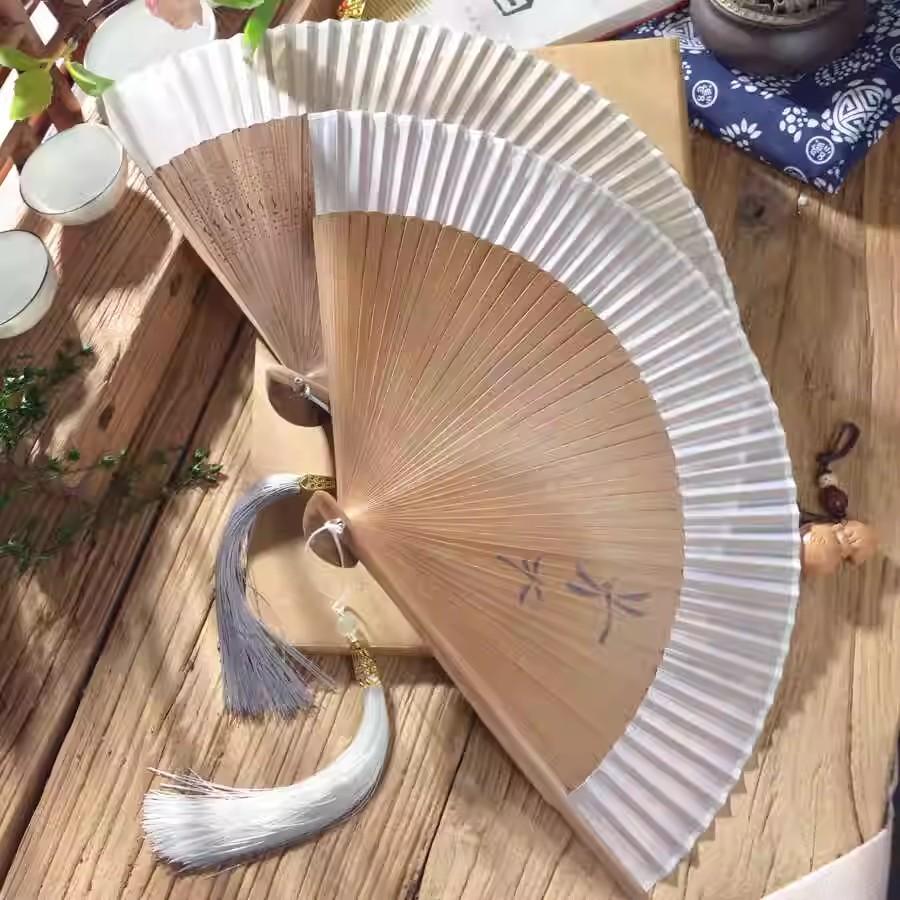 Retro Chinese Folding Fan for Women, Ancient Style, Pure Pigment Color, Women's Spray Painted Dragonfly, 7 ", New, Summer