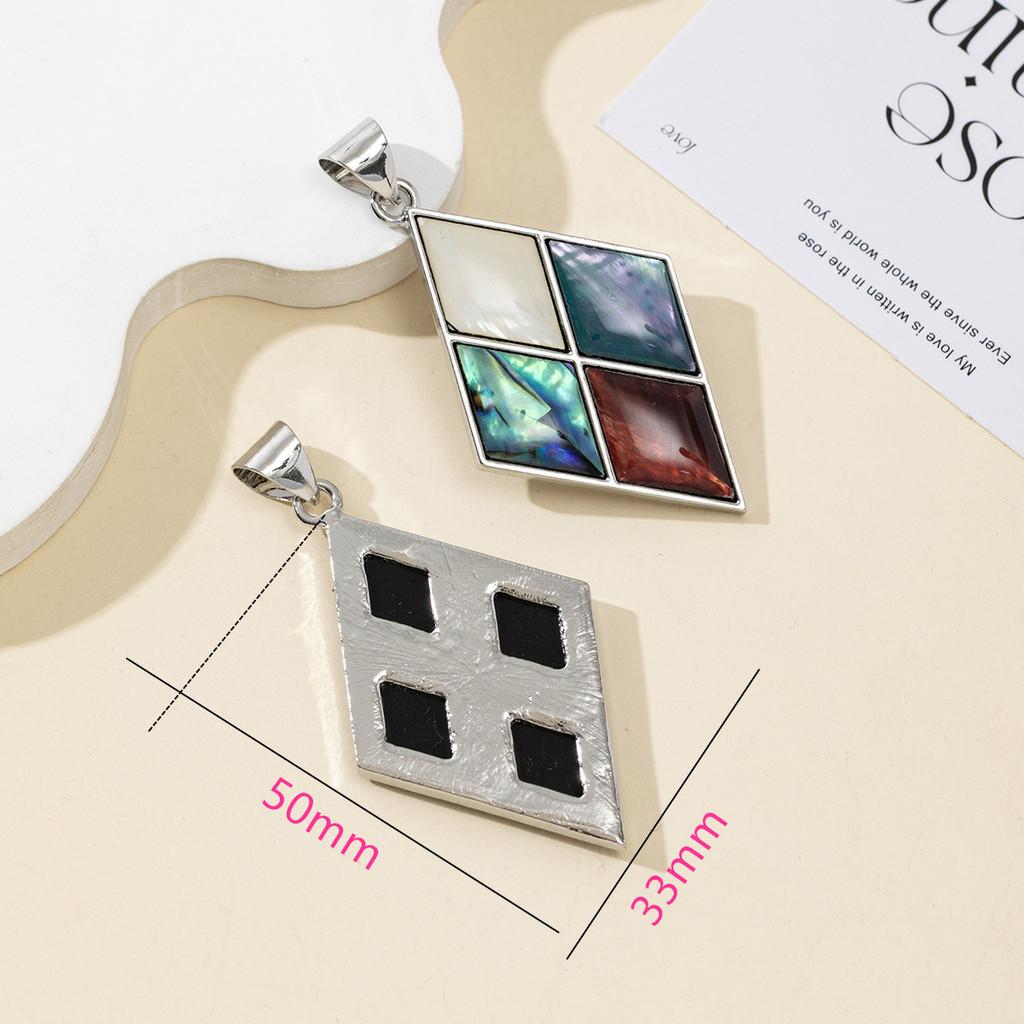 Shell Embellished Diamond Shape Necklace Pendant With Jewelry Accessory For Fashion Enthusiasts