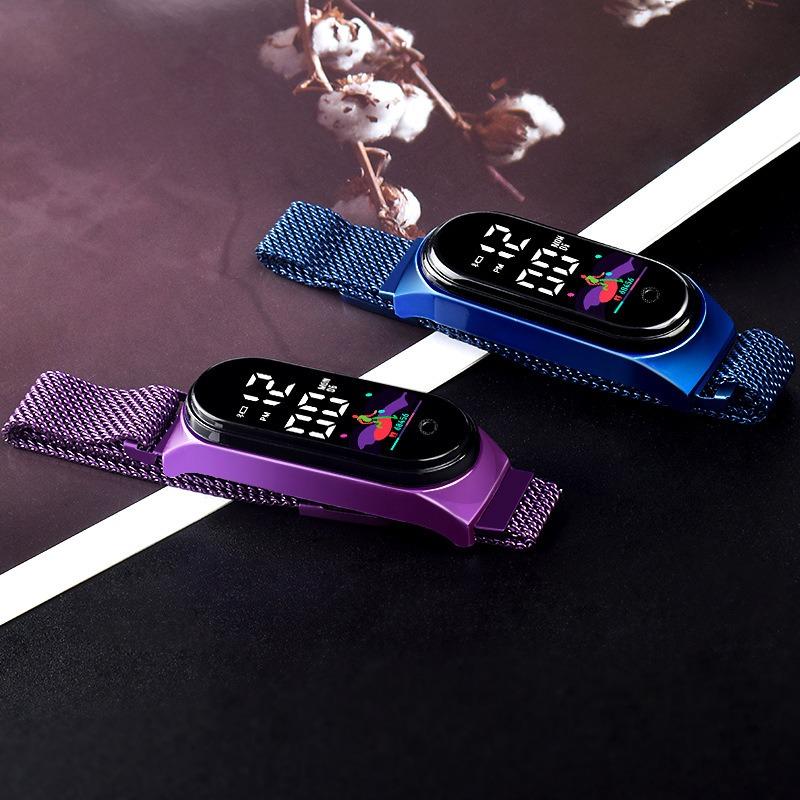 New LED Student Electronic Watch Innovative Colorful Waterproof Milan with Alloy Touch Screen LED Bracelet Watch