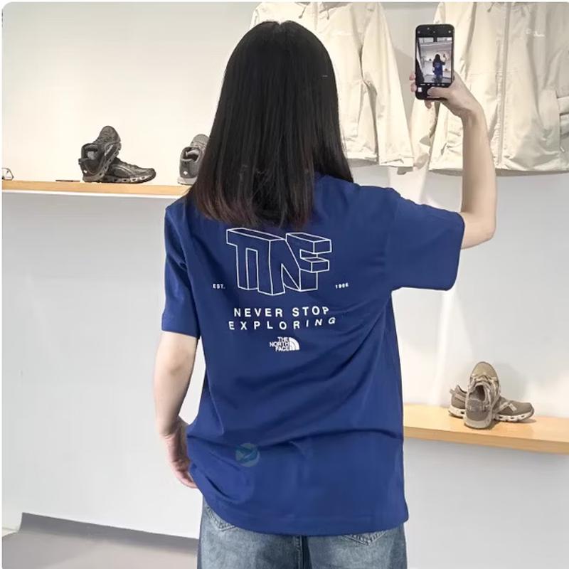 The North Face Unisex Crew Neck Short Sleeve T-Shirt M