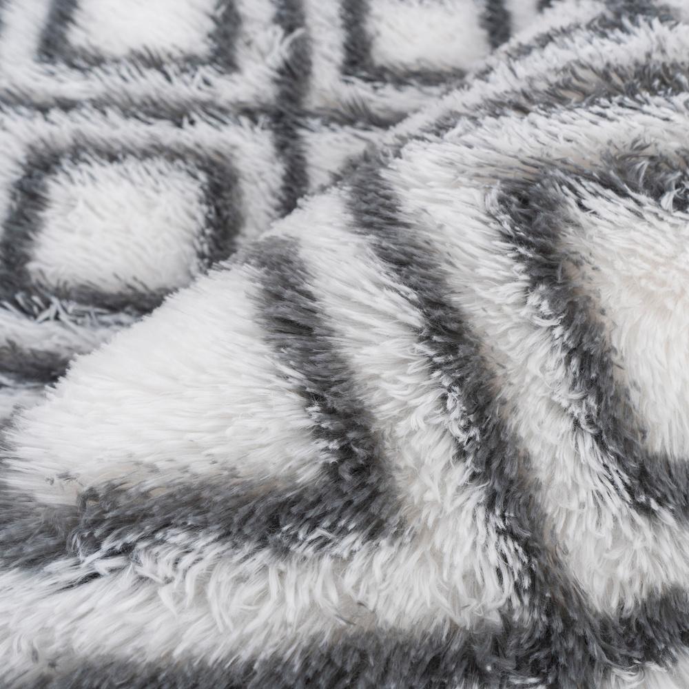 Shaggy Living Room Rug DECOR Non-slip Soft Fluffy Fashionable 120x170 White Cube