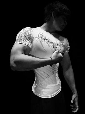 BreatheDivinity Venom Fitness Schnelltrocknendes Unisex Enganliegendes Sport-T-Shirt