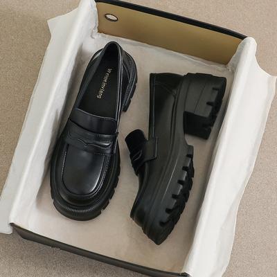 Μαύρα μικρά δερμάτινα παπούτσια γυναικεία χοντρή σόλα ένα λουράκι ρετρό παπούτσια Lefou αγγλικό στυλ παπούτσια εργασίας