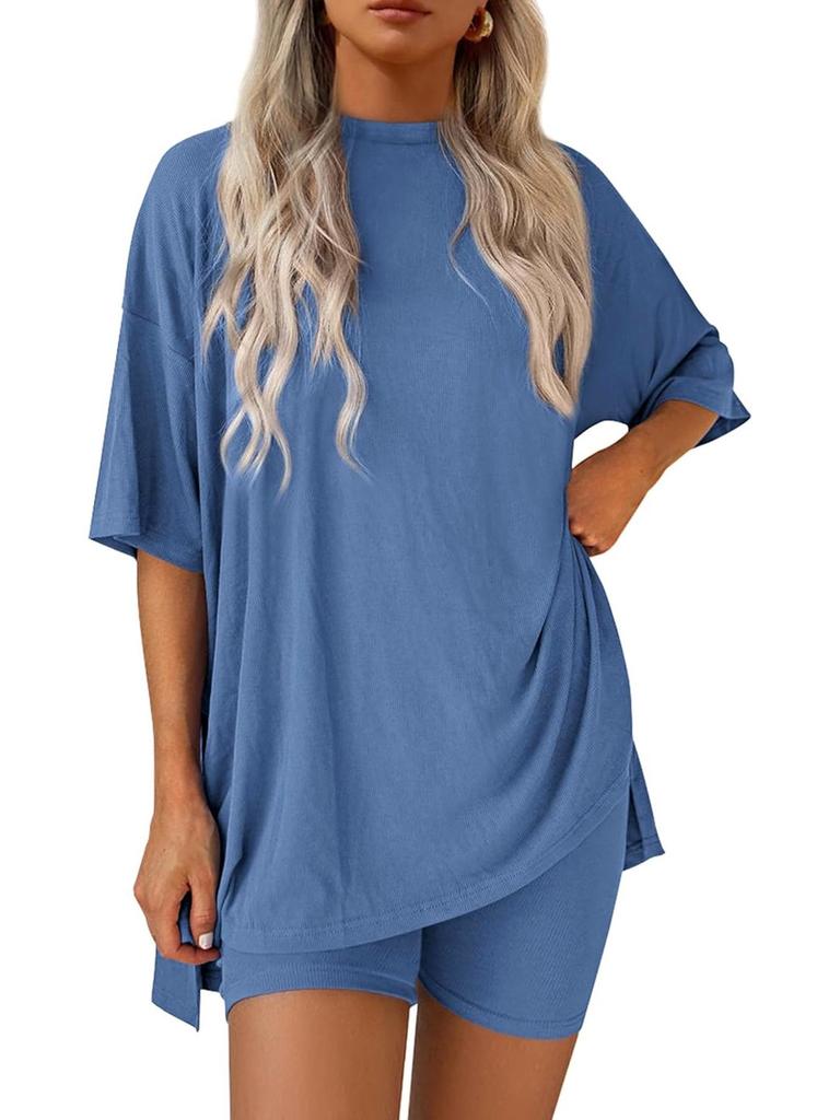 2026 Euro-American Casual Solid Color Loose-Fit Short-Sleeved Top & Shorts Two-Piece Sports Set