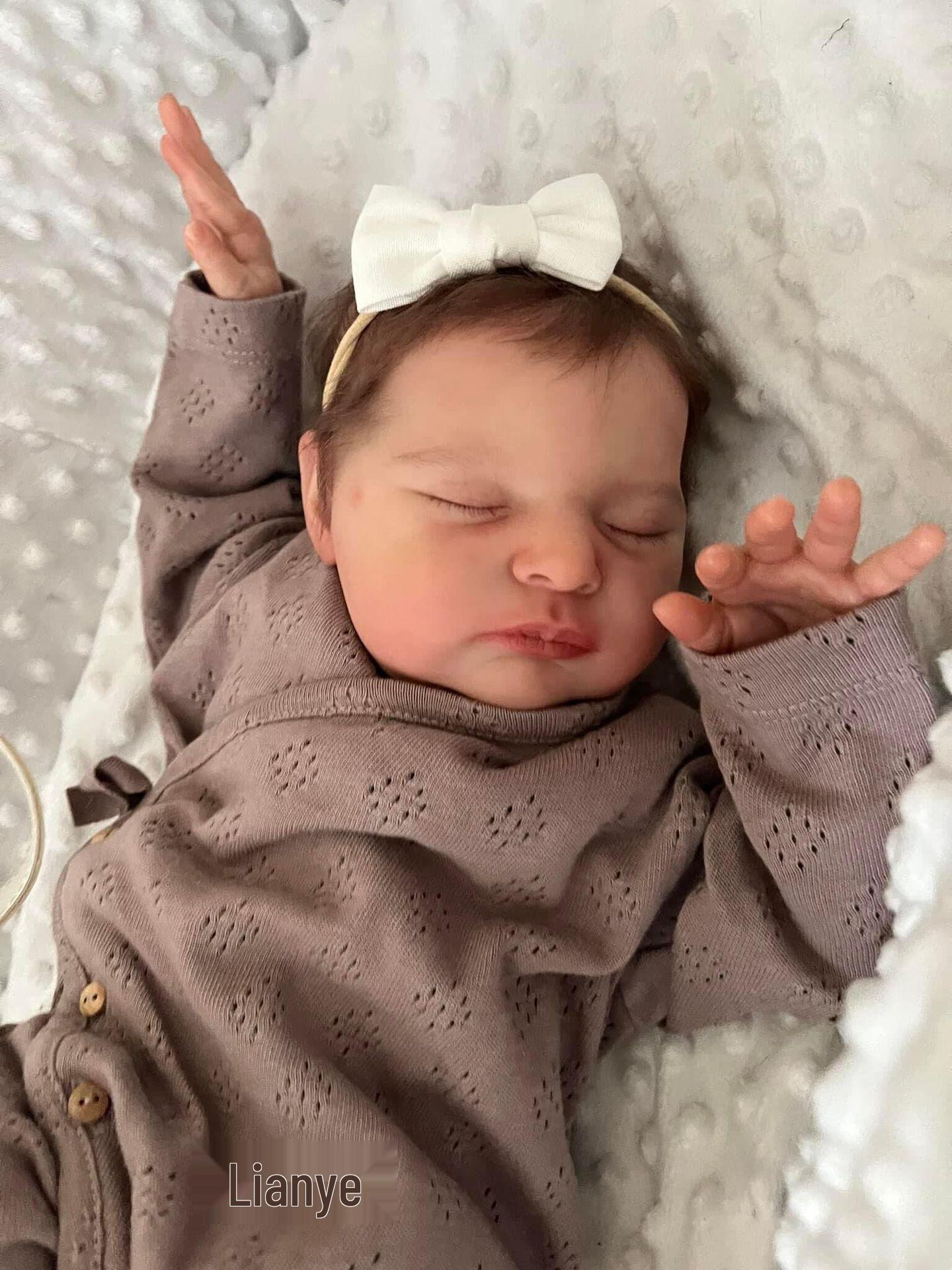 19-Inch Lifelike Newborn Baby Doll 19 Inch