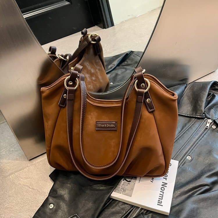Retro Autumn and Winter Imitation Suede Women s Shoulder Bag коричневый