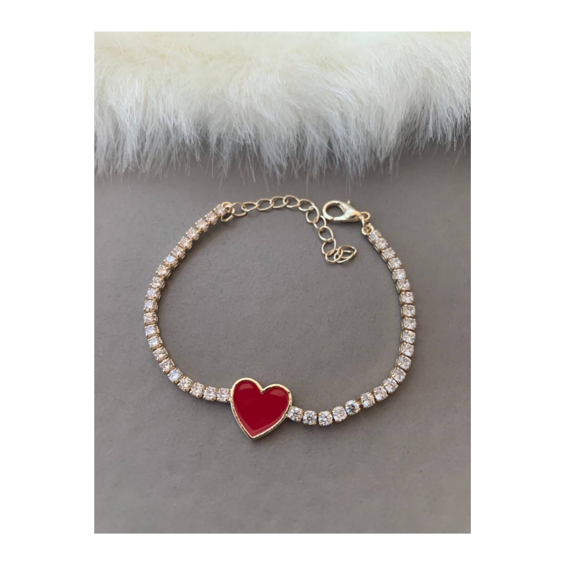 

Red Heart Zircon Waterway Bracelet