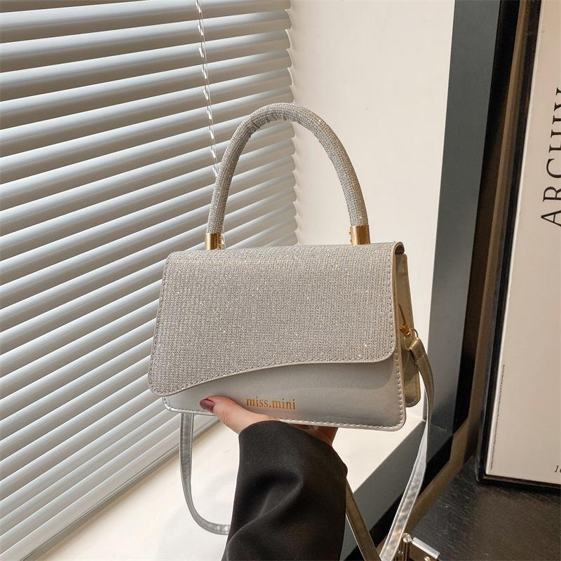 Premium Temperament Handbag Spring and Summer New Versatile Commuter Small Square Bag Casual Shoulder Messenger Bag