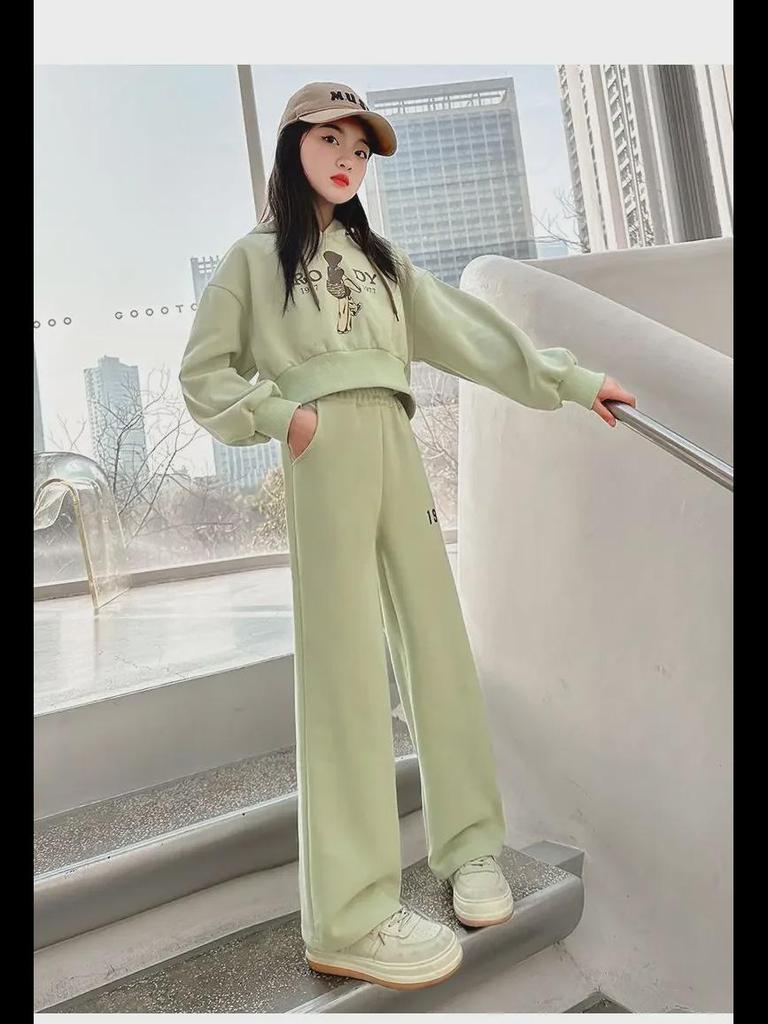 Girls' Spring/Autumn Letter Casual Hooded Sweatshirt & Trousers Set - Internet Celebrity Style Two-Piece Suit