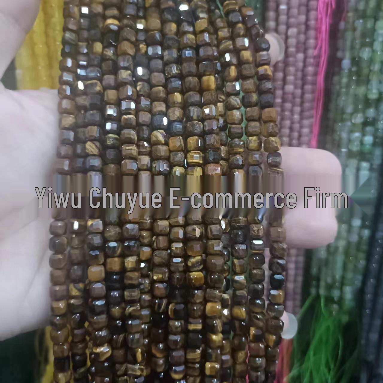 

Граненые кубики из натурального камня 6x6 мм для изготовления украшений своими руками 6mm (Approx. 61 beads per strand)