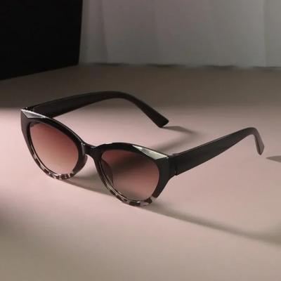 Stylish Square Sunglasses Women Men Classic Retro Fashion Glasses Casual Female Male