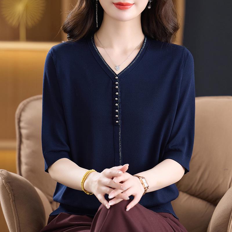 New Style V-Neck Knit Top for Middle-aged & Elderly Women - Lightweight, Loose-Fitting Spring/Summer T-Shirt