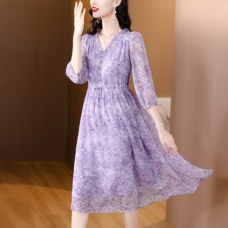 Elegant French V-Neck Floral Dress - Three-Quarter Sleeves, Unique Waist Design for Spring & Summer