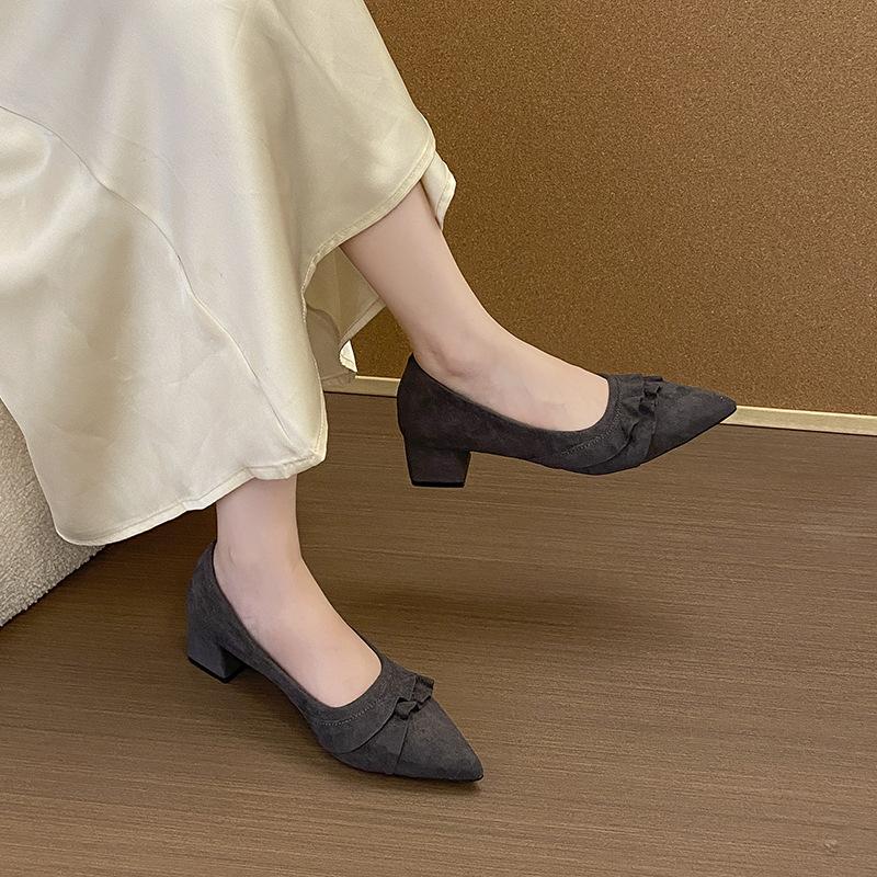 Vintage Suede Lace Skirt Pointed Head Shallow Mouth Single Shoes Female with Skirt Fairy Style Commuting Versatile Mary Jane Evening Shoes