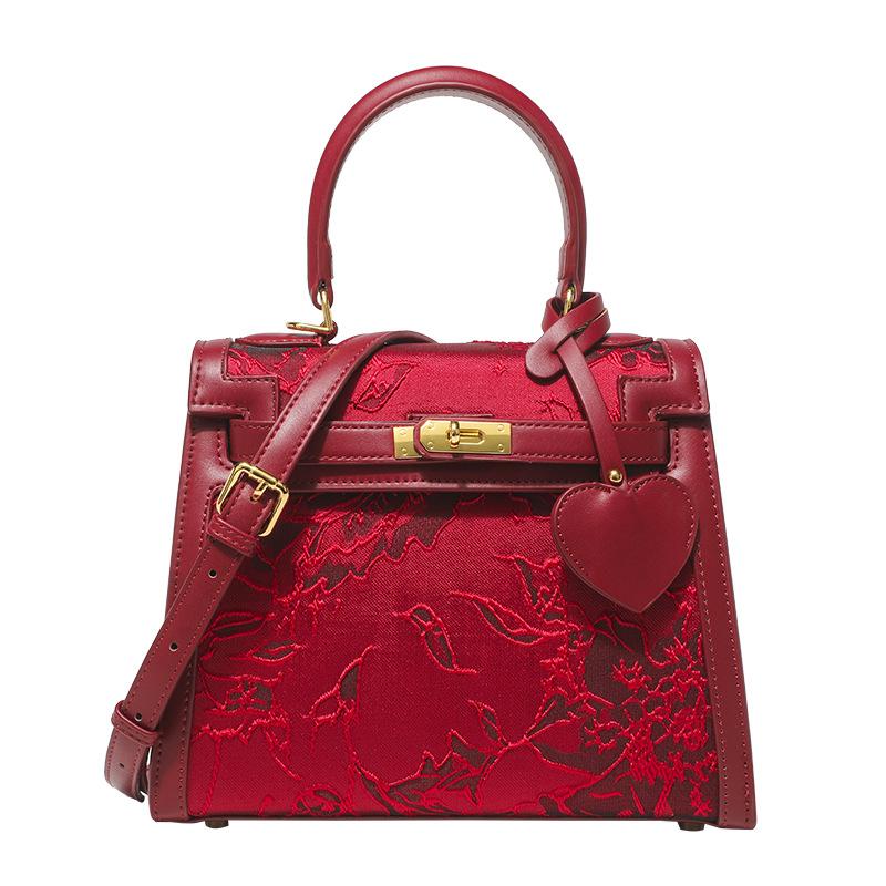 2025 Fall/Winter New Embroidered Kelly Bag, High-end Red Wedding Bag, Bridal Bag, Suitable for Daily Use by Women