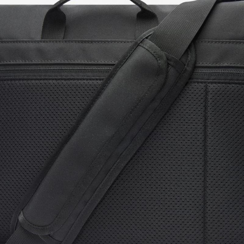 New Balance Unisex Crossbody Bag Messenger Bag Nbgcdfs803