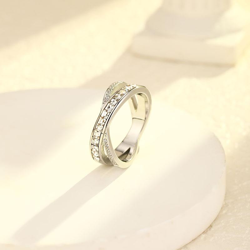 Temperament and High-end Zircon Cross Titanium Steel Ring Women's High-end Index Finger Trendy Ring