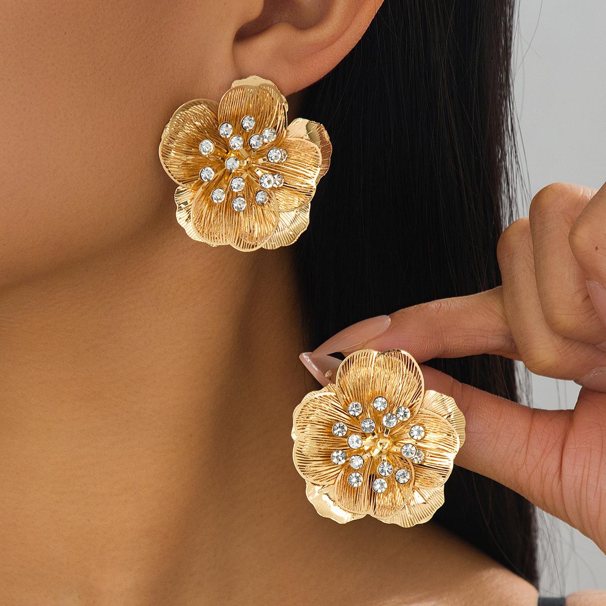 

2 шт. Модные висячие серьги для женских украшений золотой