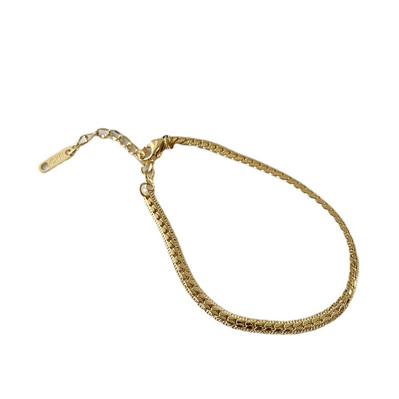 Titanium Steel Cuban Chain Bracelet: Hip-hop Style, Unisex, Non-Fading, Versatile and Trendy.