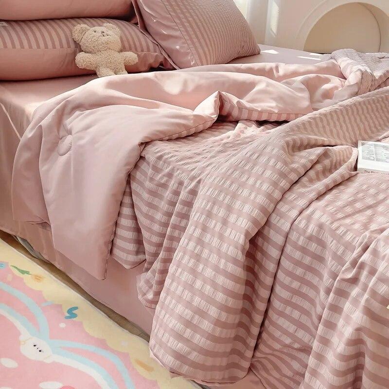 Seersucker Summer Cool Quilt Solid Color Comfortable Naked Sleep Thin Blanket Ice Silk Bedding Queen Quilt Size Blanket Summer