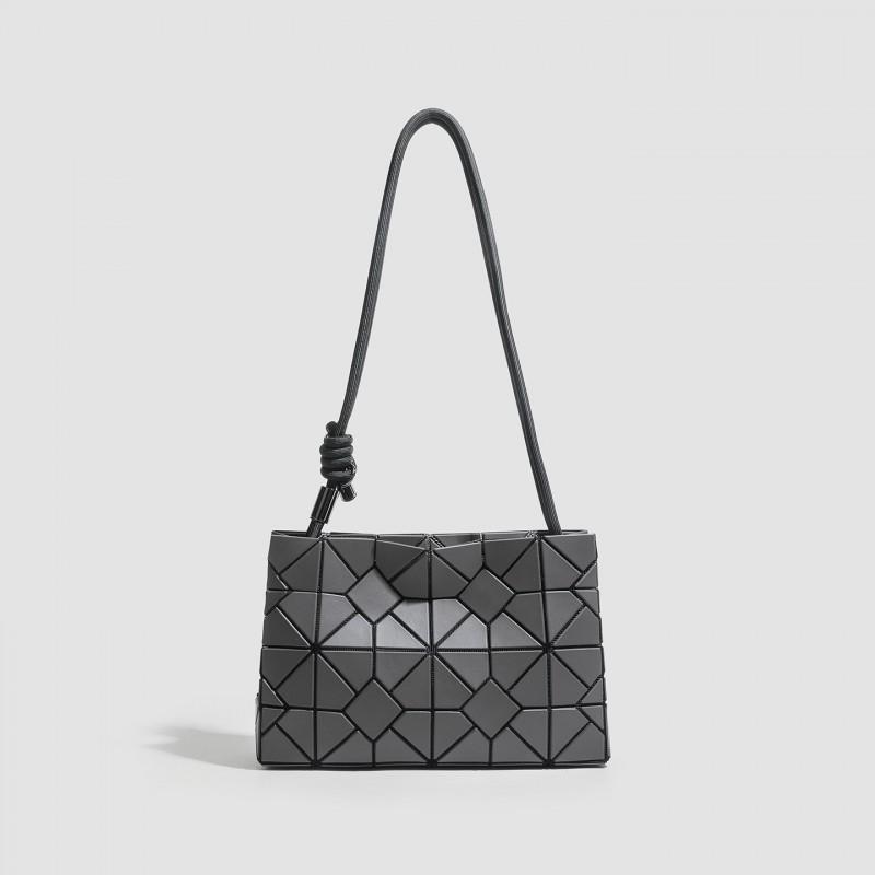 Minimalist Geometric Quilted Tofu Bag Womens
