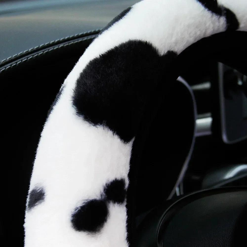 Universal Plush Steering Wheel Cover - Warm & Soft Cow Design for Car Interior (Fashion Accessory)
